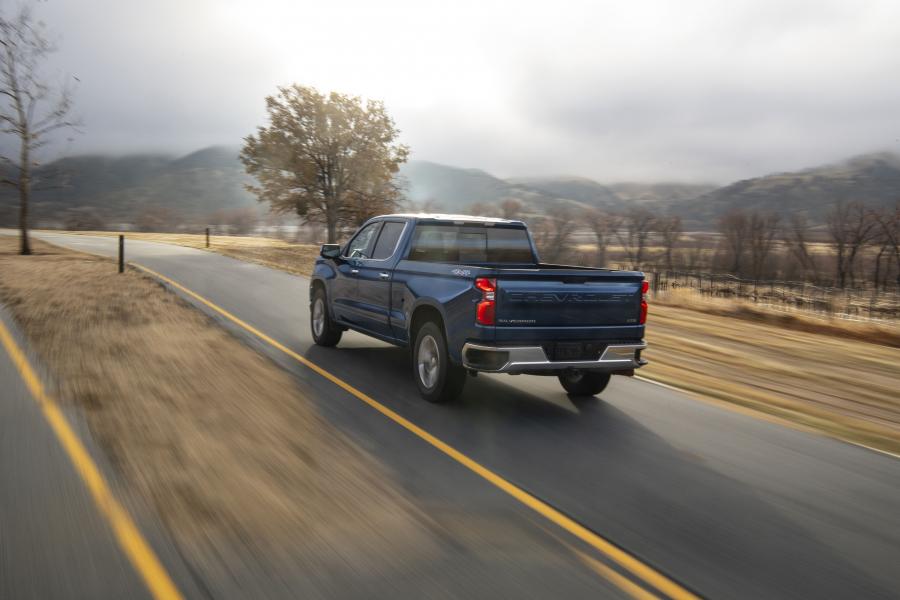  Chevrolet Silverado LTZ Duramax Crew Cab 2019 года  (фото 2 из 32)